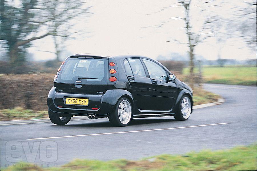 Mini Cooper S (R53) 1.6 compresseur 163ch vs Smart Forfour BRABUS (2005