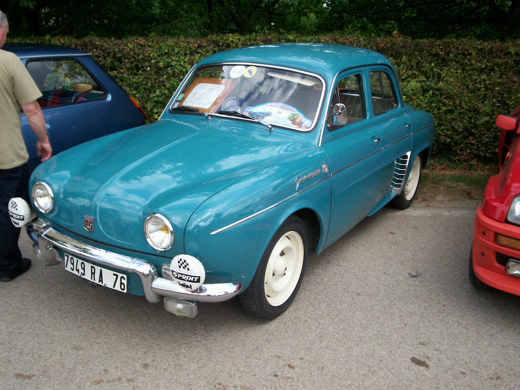 Nostalgie Renault Dauphine Auto titre