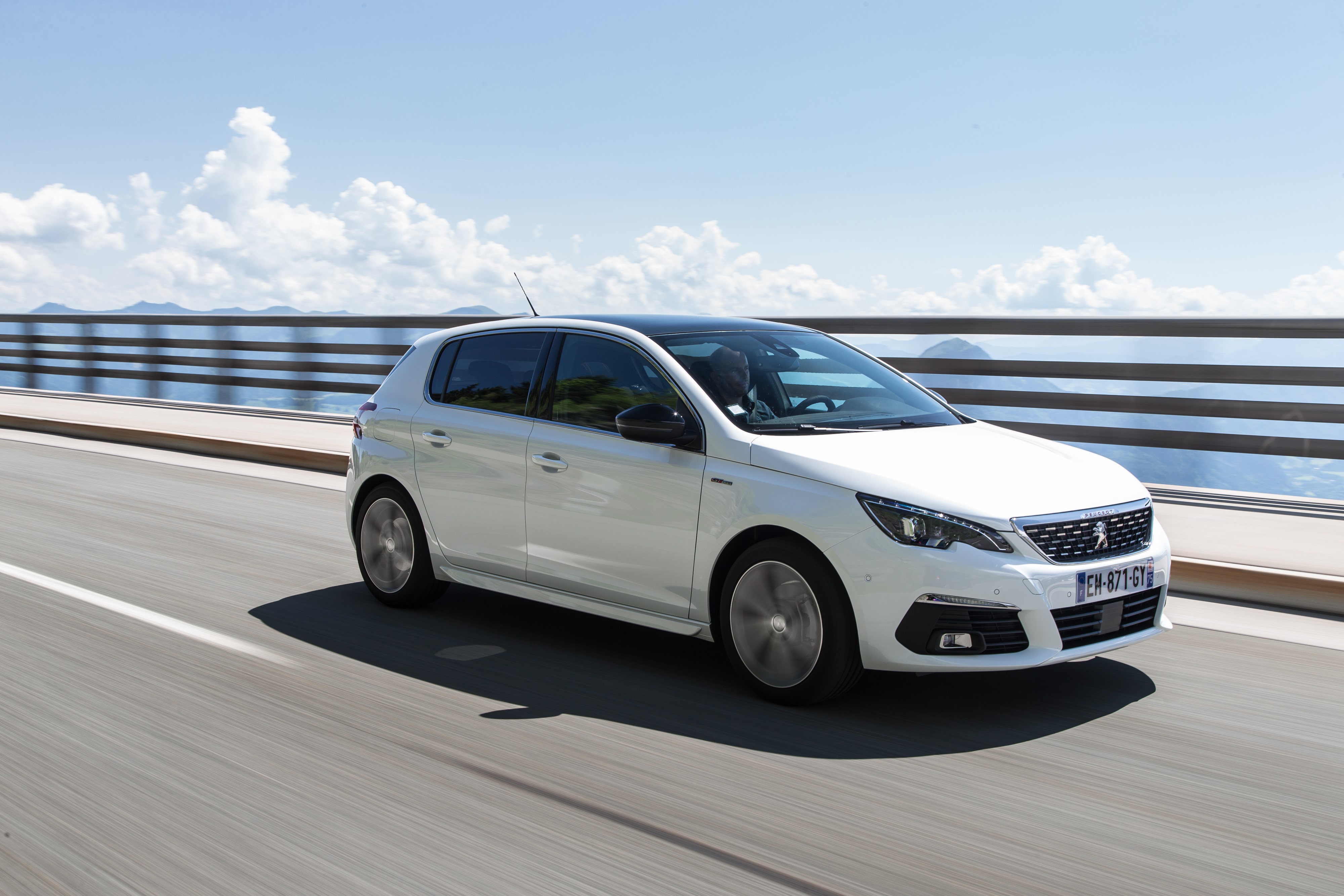 Fiche technique Peugeot 308 I 1.6 VTi Auto titre