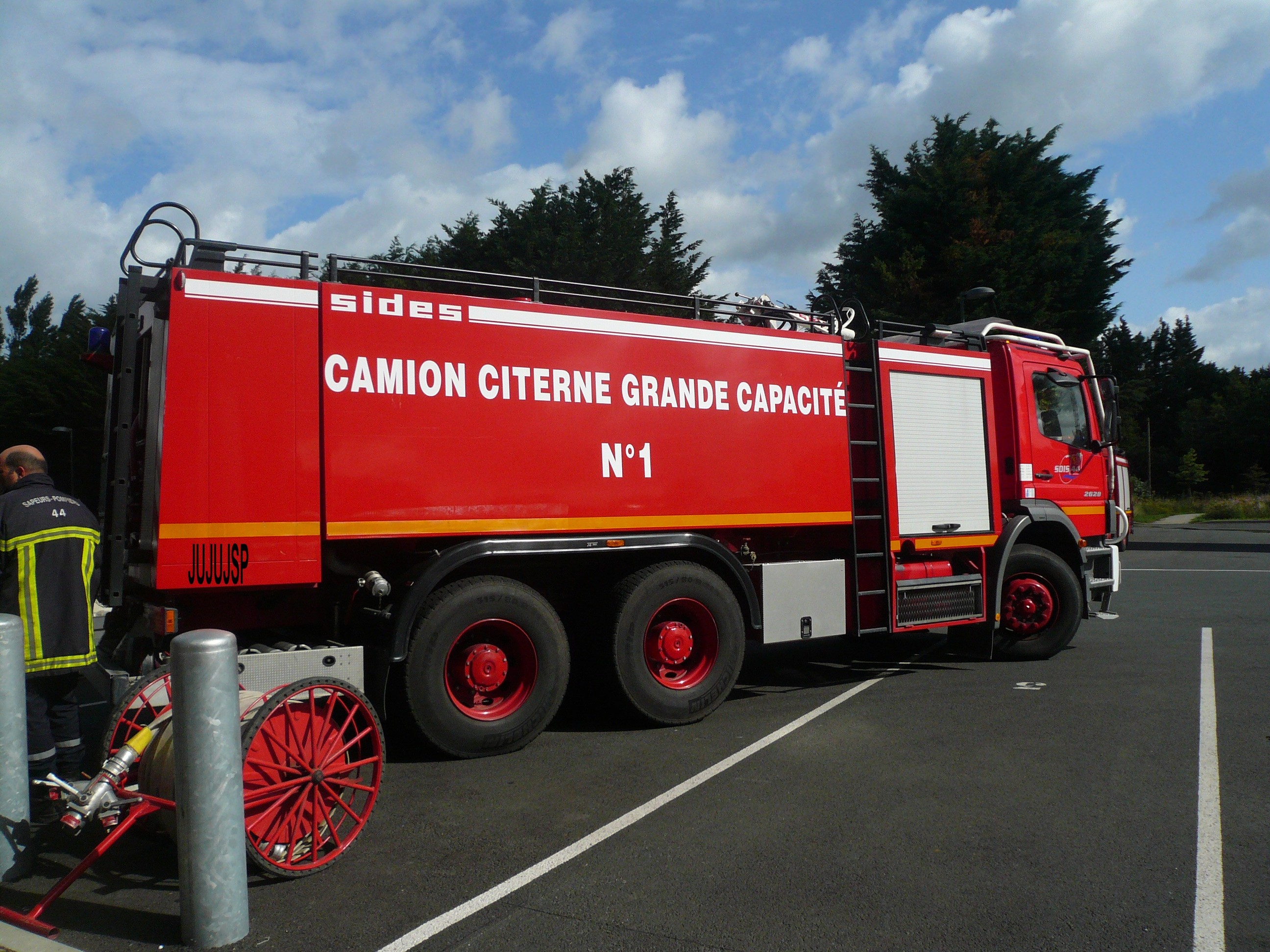 Véhicules des pompiers français Page 1202 Auto titre