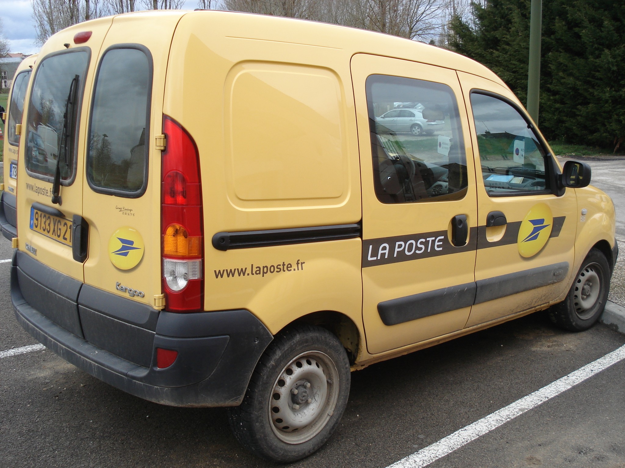 Véhicules de la poste Page 3 Auto titre