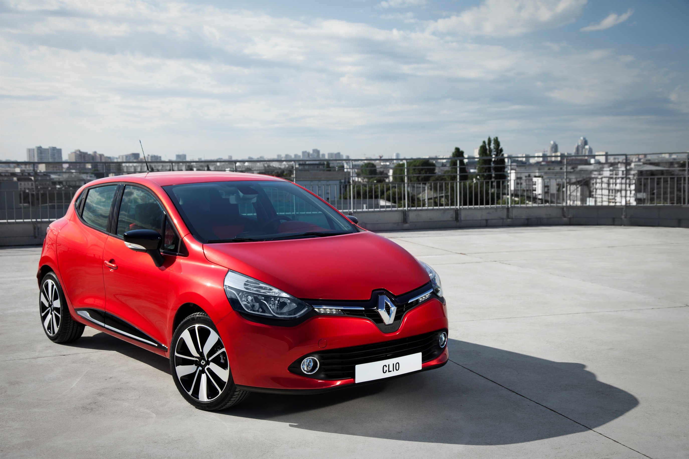 Fiche technique Renault Clio II 1.2 Auto titre
