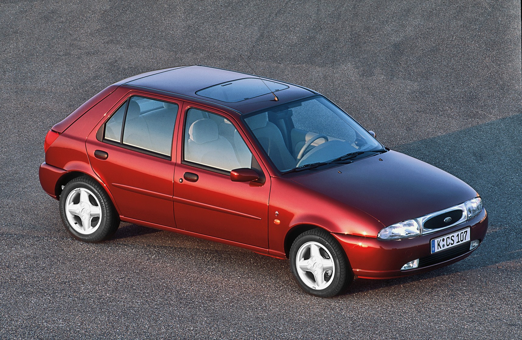 Fiche technique Ford Fiesta I Auto titre