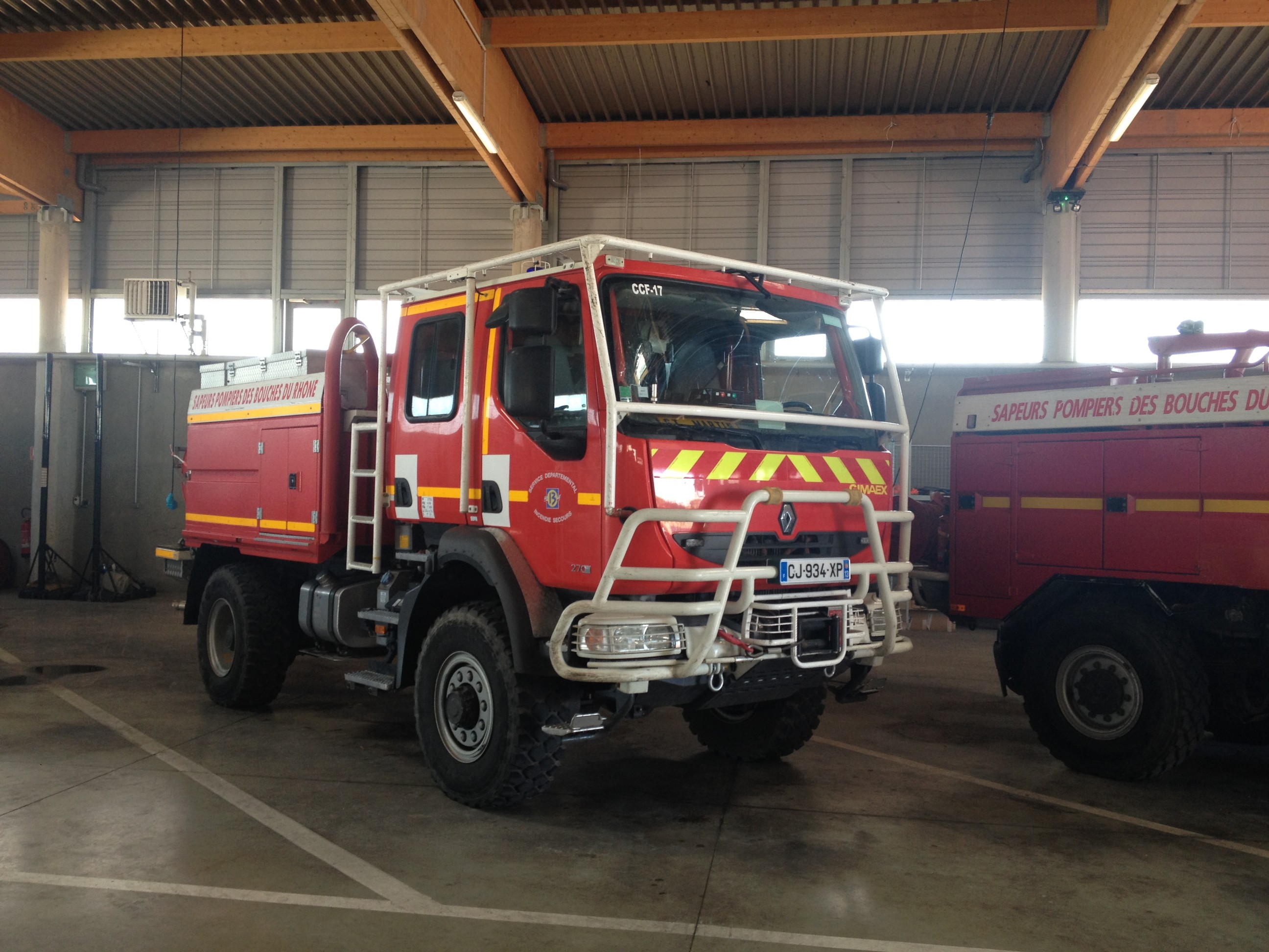 Véhicules des pompiers français Page 1989 Auto titre