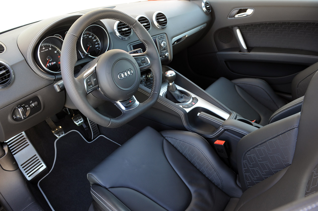 Audi TTS et TTRS (en page 3) Page 16 Auto titre
