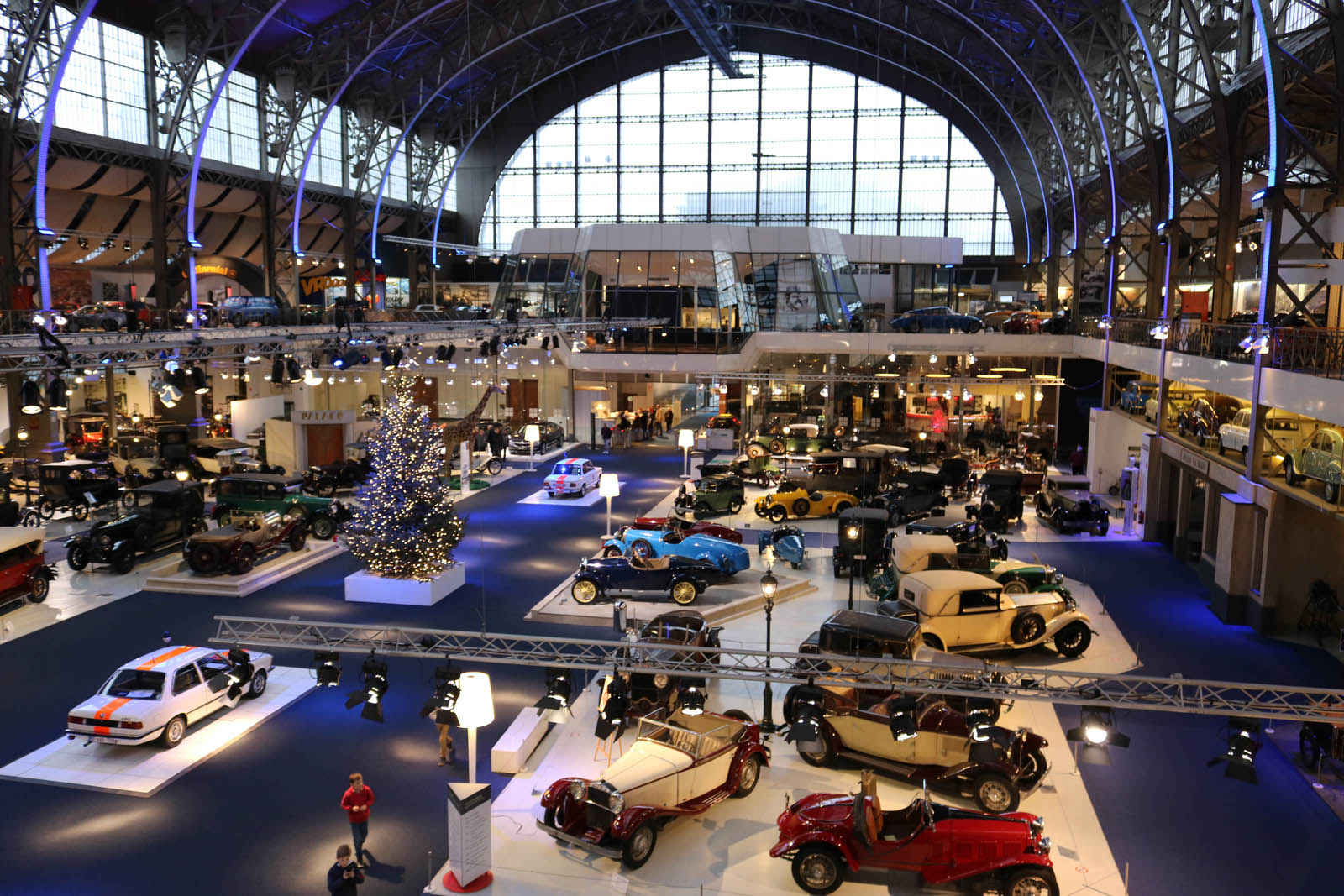 100 ANS BMW Autoworld Bruxelles 2016 Auto titre