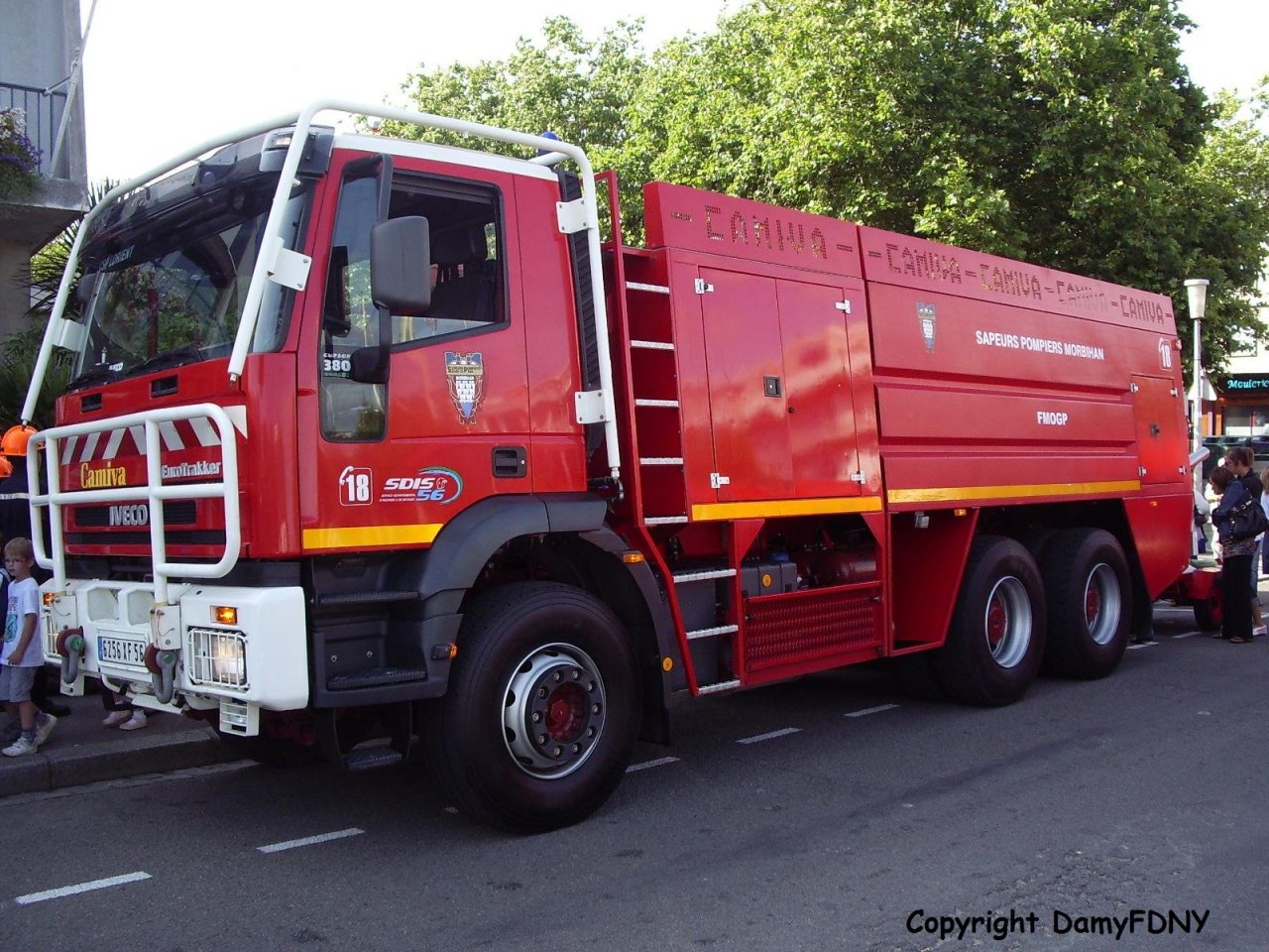 Véhicules des pompiers français Page 87 Auto titre