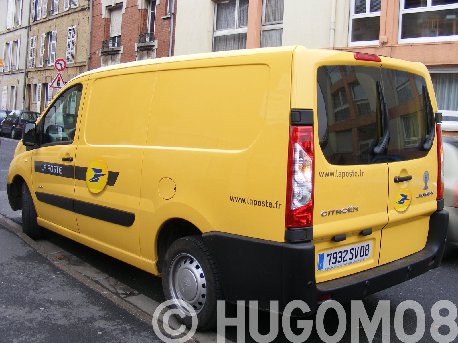 Véhicules de la poste Page 3 Auto titre