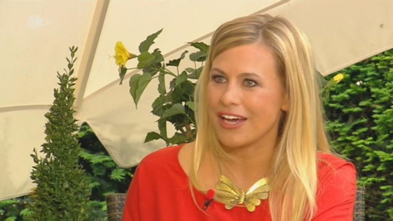 Nadine Krüger in "Volle Kanne" ZDF am 29.05.2012 (B) Papa Pauls TVModeratorinnen Forum