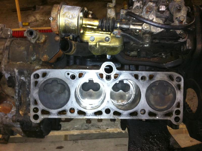 Zylinderkopf gerissen