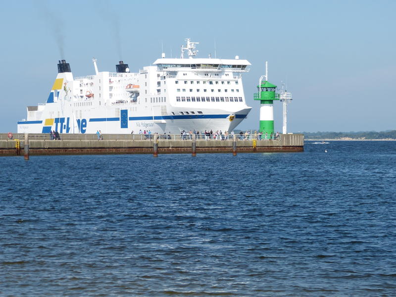 Fährfahrt Forum Schiff