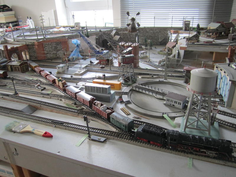 Rolling stock not Marklin for old Marklin layouts