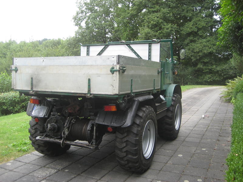 • Thema anzeigen Unimog 411 mit 11 x 18 und 325/70