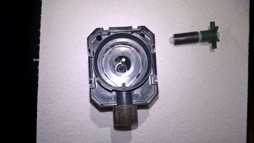 Benötige Hilfe, erste WaKü, Eheim 1046 pumpt nicht Die Hardware