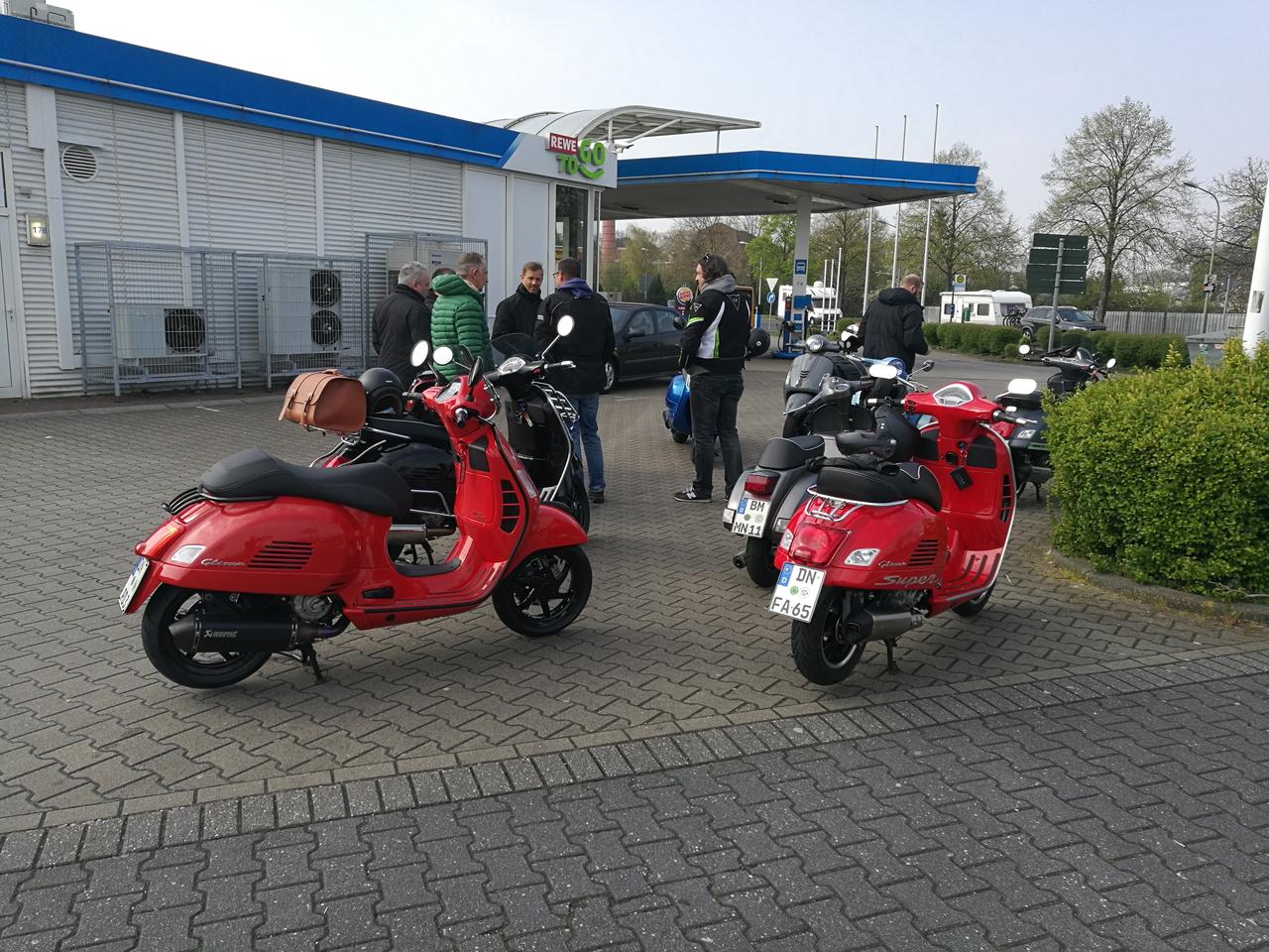 Aachen Anrollern 08.04.2017 Vespaforum.de... das Vespa Forum für die