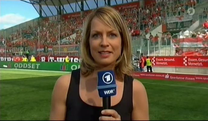 Jessy Wellmer bei der ‘Sportschau Finaltag der Amateure‘ im Ersten am
