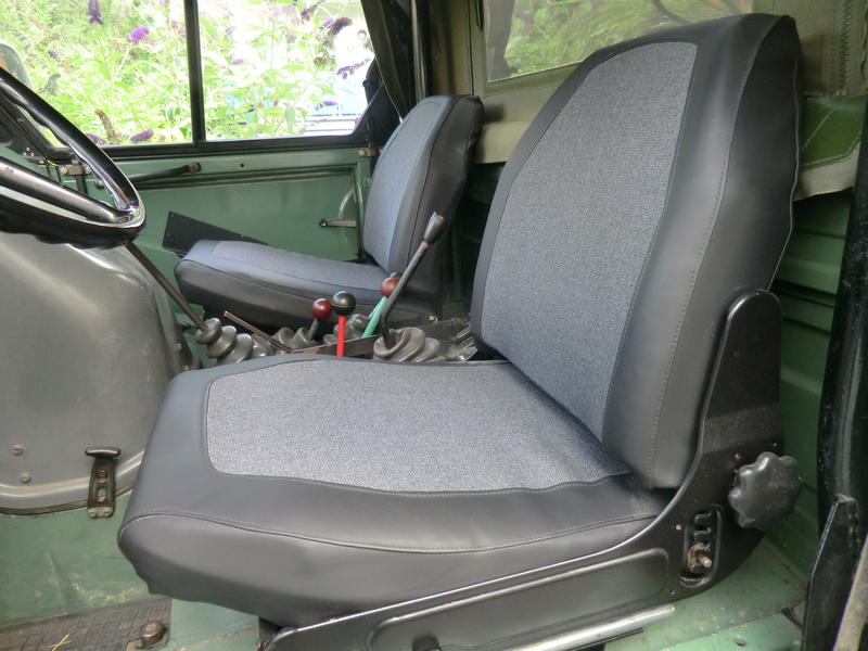 Sitz und Lehnenbezüge Unimog 406/403/421