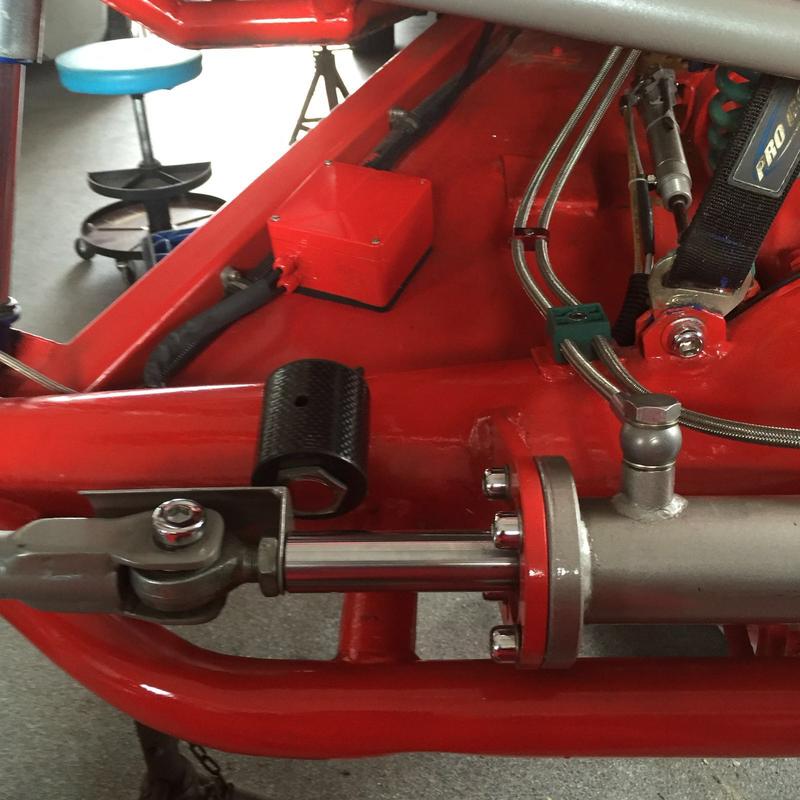 self centering rear steer cylinder Page 5 Pirate 4x4