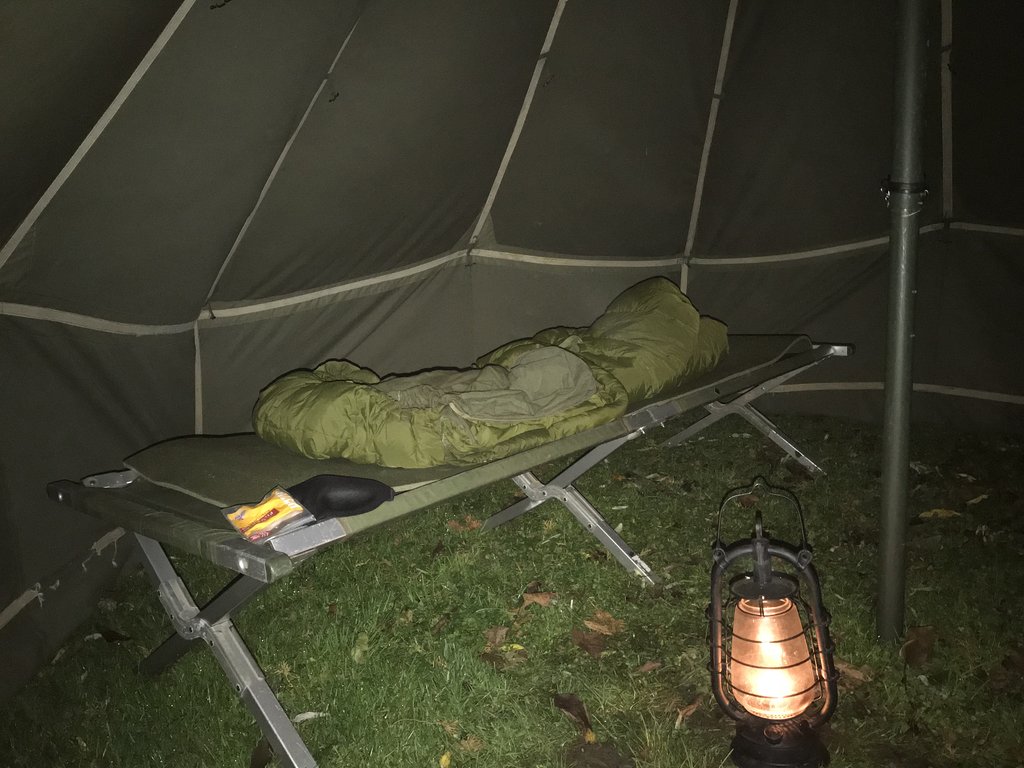 Zelt / 5 Man Artic Tent Ausrüstung Militärfahrzeugforum.de