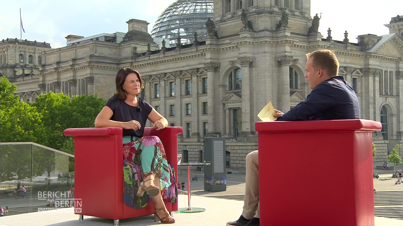 Annalena Baerbock beim ‘Bericht aus Berlin Sommerinterview‘ im Ersten
