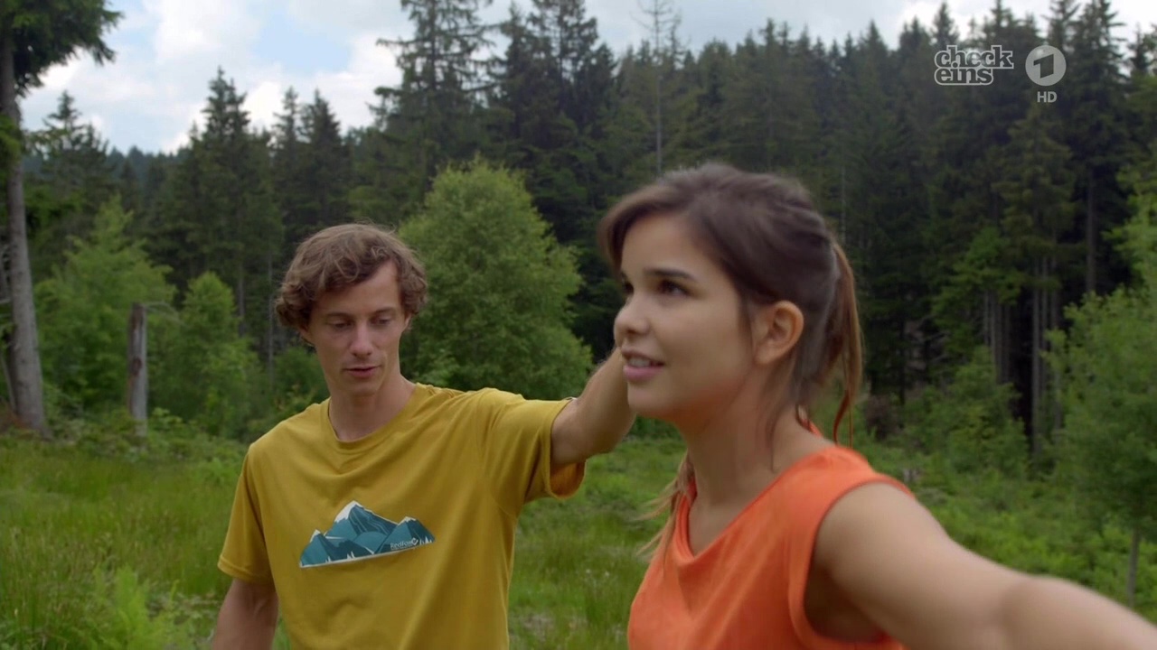 Annika Preil bei ‘Anna und die wilden Tiere‘ im Ersten am 10.08.2019