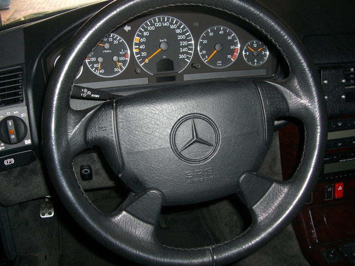 R129SL Roadster Forum • Thema anzeigen Lenkrad beziehen lassen! Was