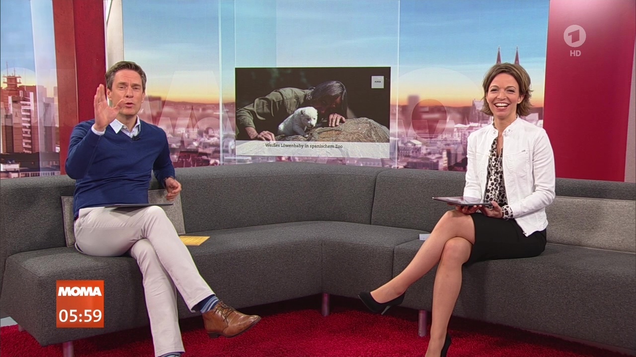 Judith Rakers bei der ‘Tagesschau‘ im Ersten am 11.06.2020 kleine Fernsehseite der