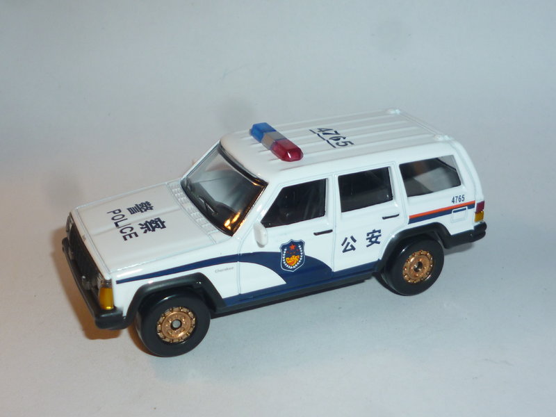 Jeep Cherokee China Police (XCartoys) Diecast Garage