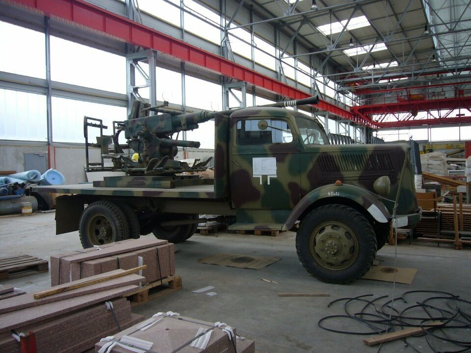 Opel Blitz 3,6 Allrad 1941 Wehrmacht mit Flak Militärfahrzeuge