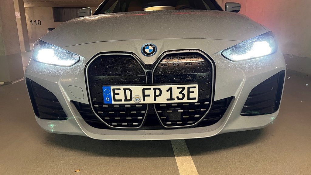 LED Headlights swap to Laser Headlights, plug and play + coding? BMW