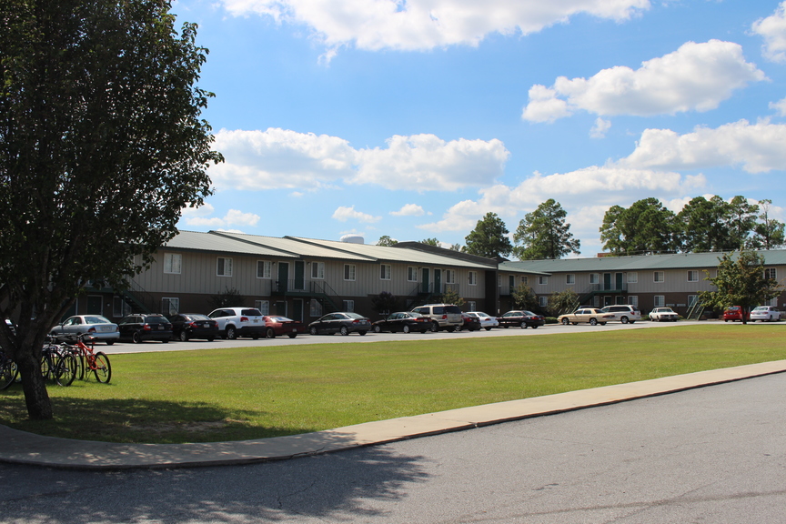 University Pointe Apartments Property