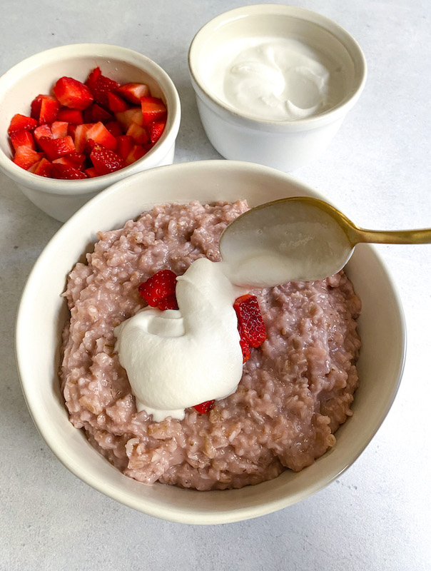 DairyFree Strawberries and Cream Oatmeal Upbeet & Kaleing It