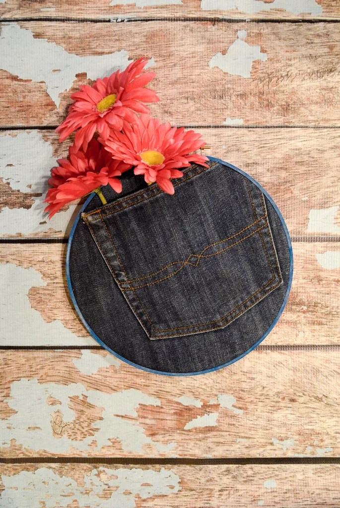 20 NoSew ways to Upcycle Old Jeans! Upcycle My Stuff