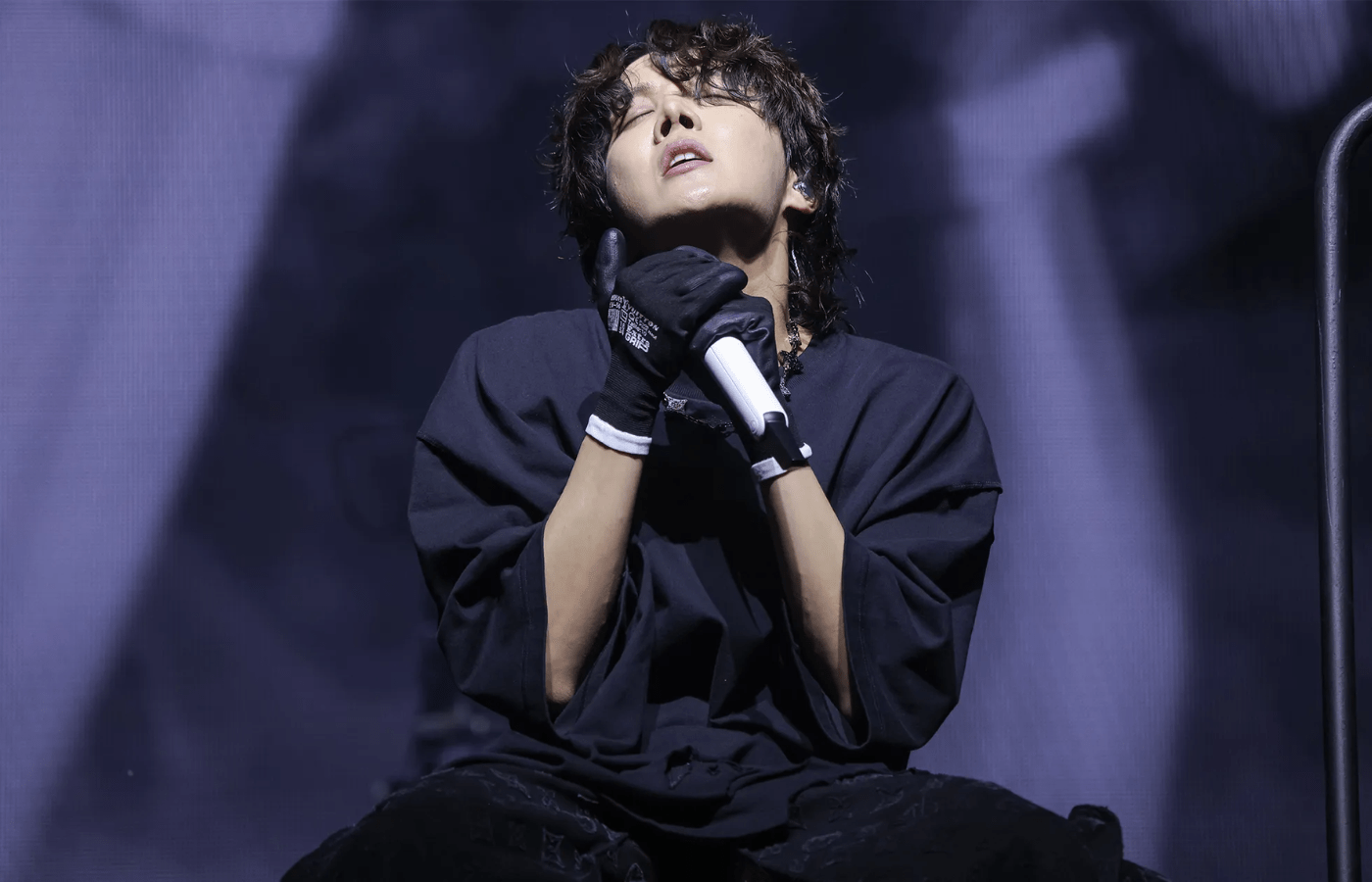 JHope, do BTS, anuncia o single “On The Street” e inicia processo de