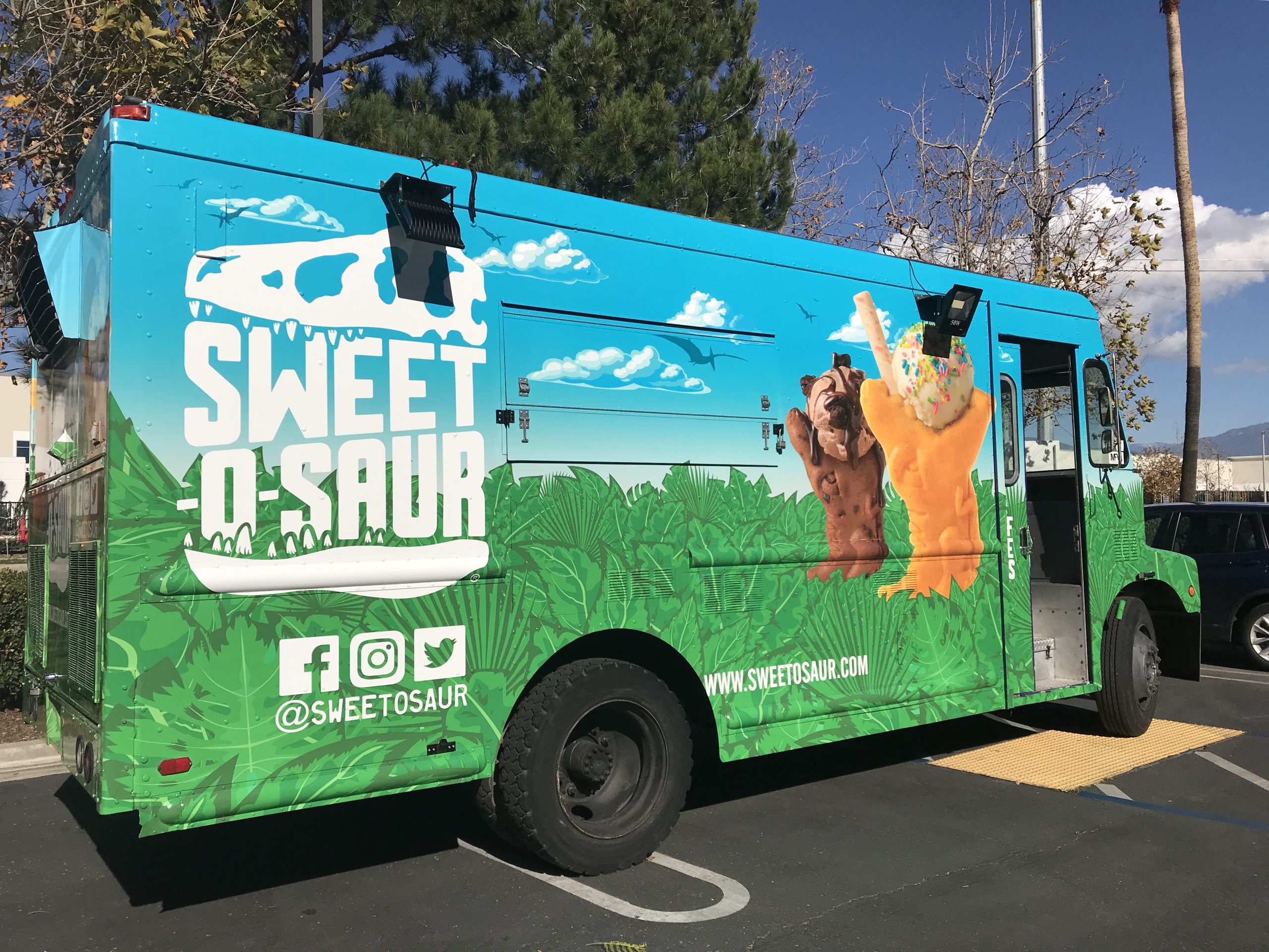 FOOD TRUCKS/TRAILERS Archives UpDog Wraps