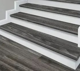 15 [Truly Beautiful] Examples of Wood Stairs with White Risers
