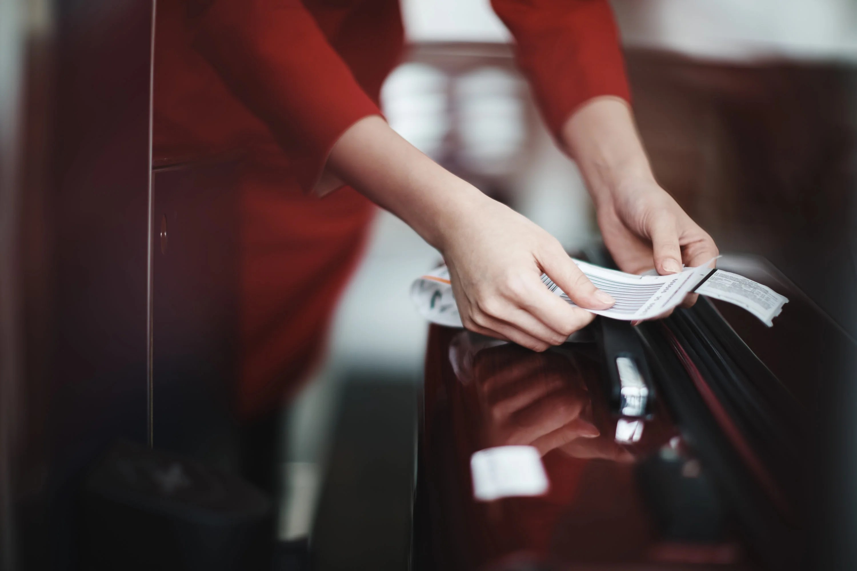 Cathay Pacific Baggage Fees & Tips To Cover the Expenses [2023]