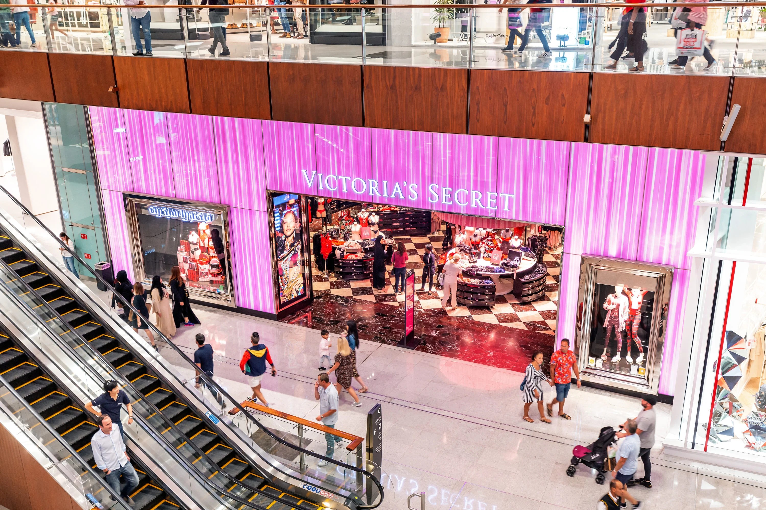 The Victoria's Secret Credit Card & Angel Rewards Worth It? [2024]