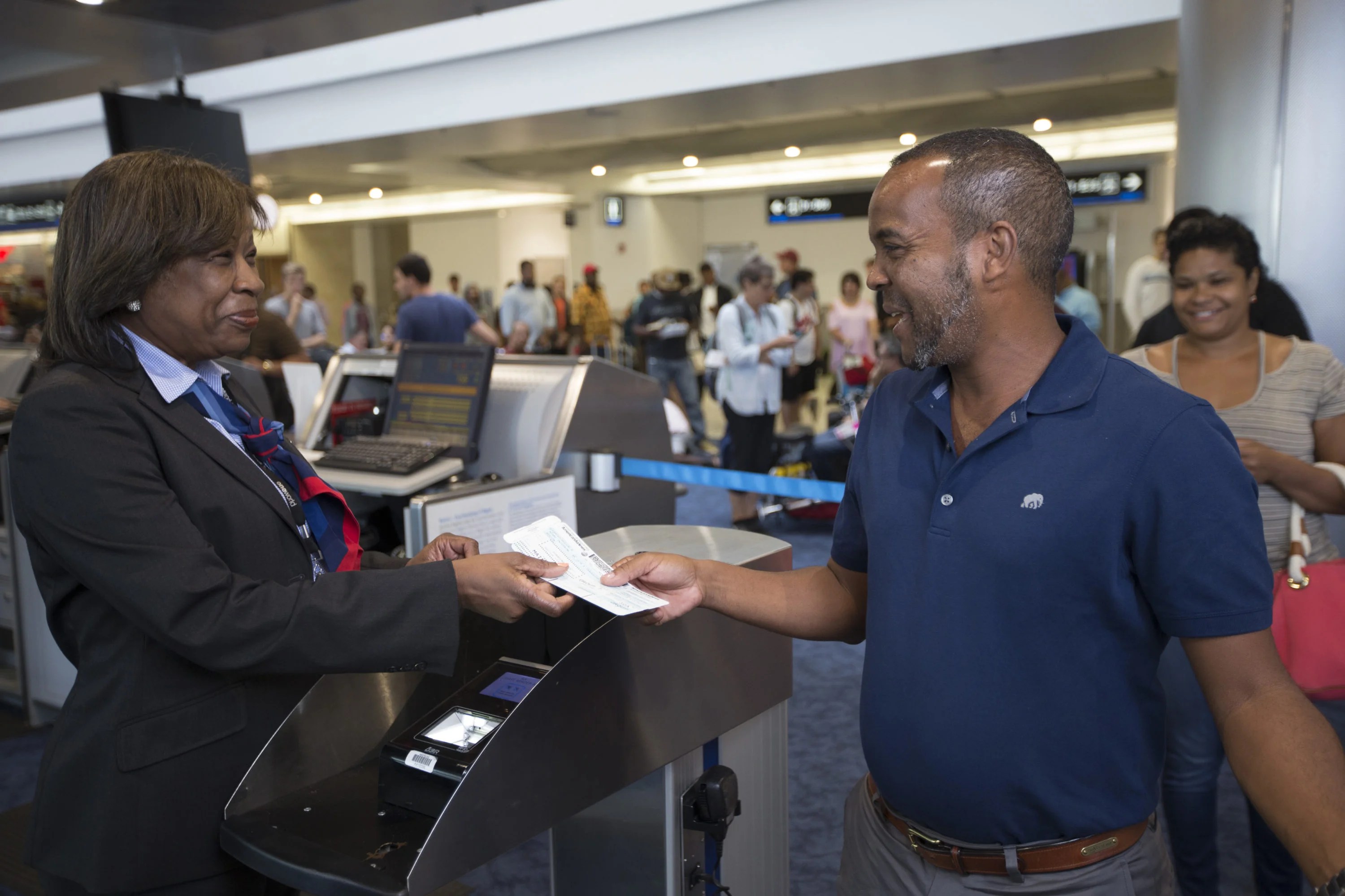 American Airlines Main Cabin Extra vs. Preferred Seating