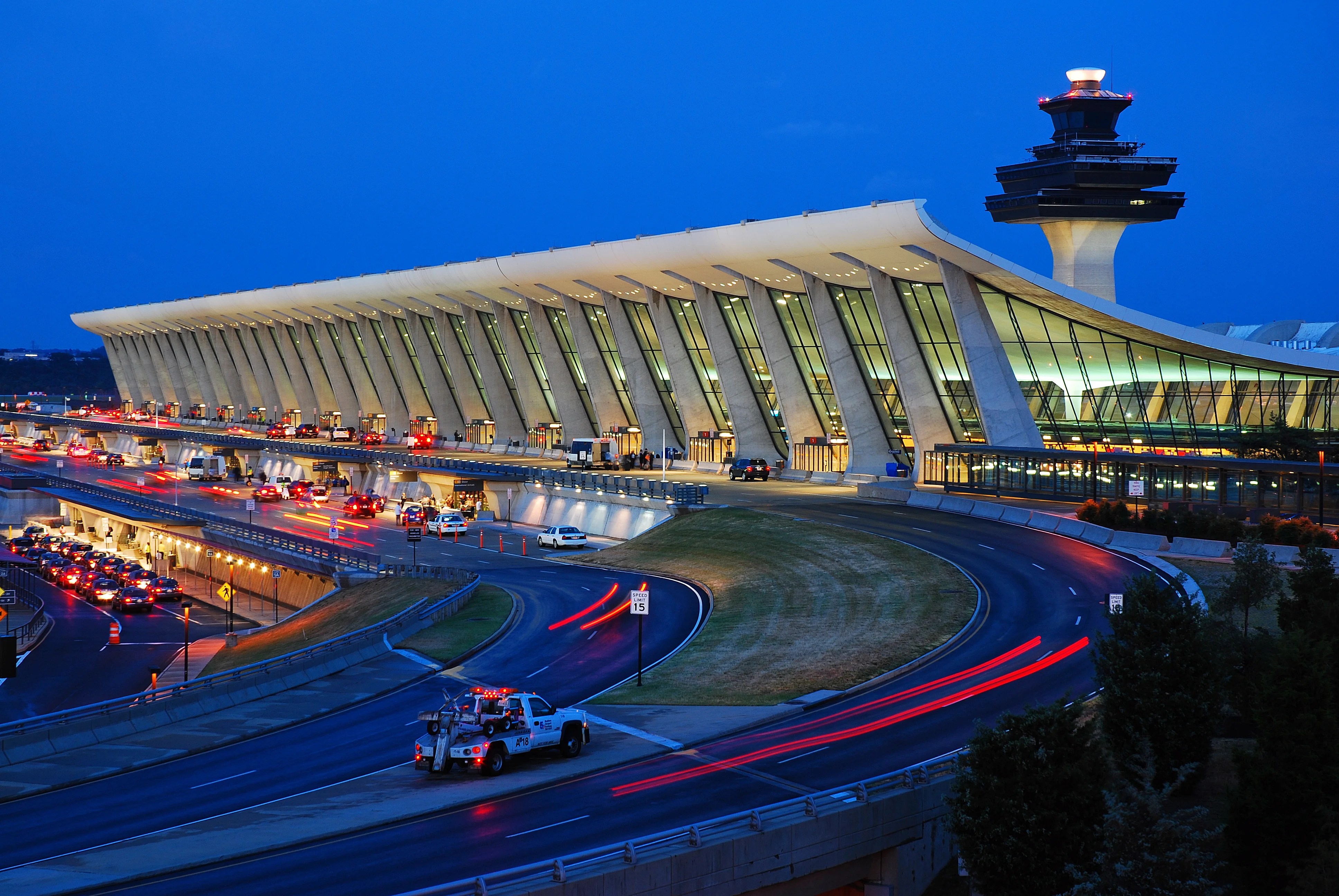 Washington Dulles International Airport IAD: Terminal Guide [2026]