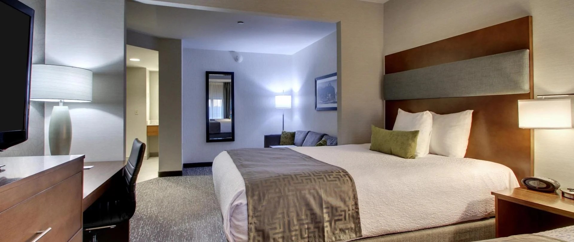 18 Best Western Hotel Brands Economy, Upscale & Luxury [2021]