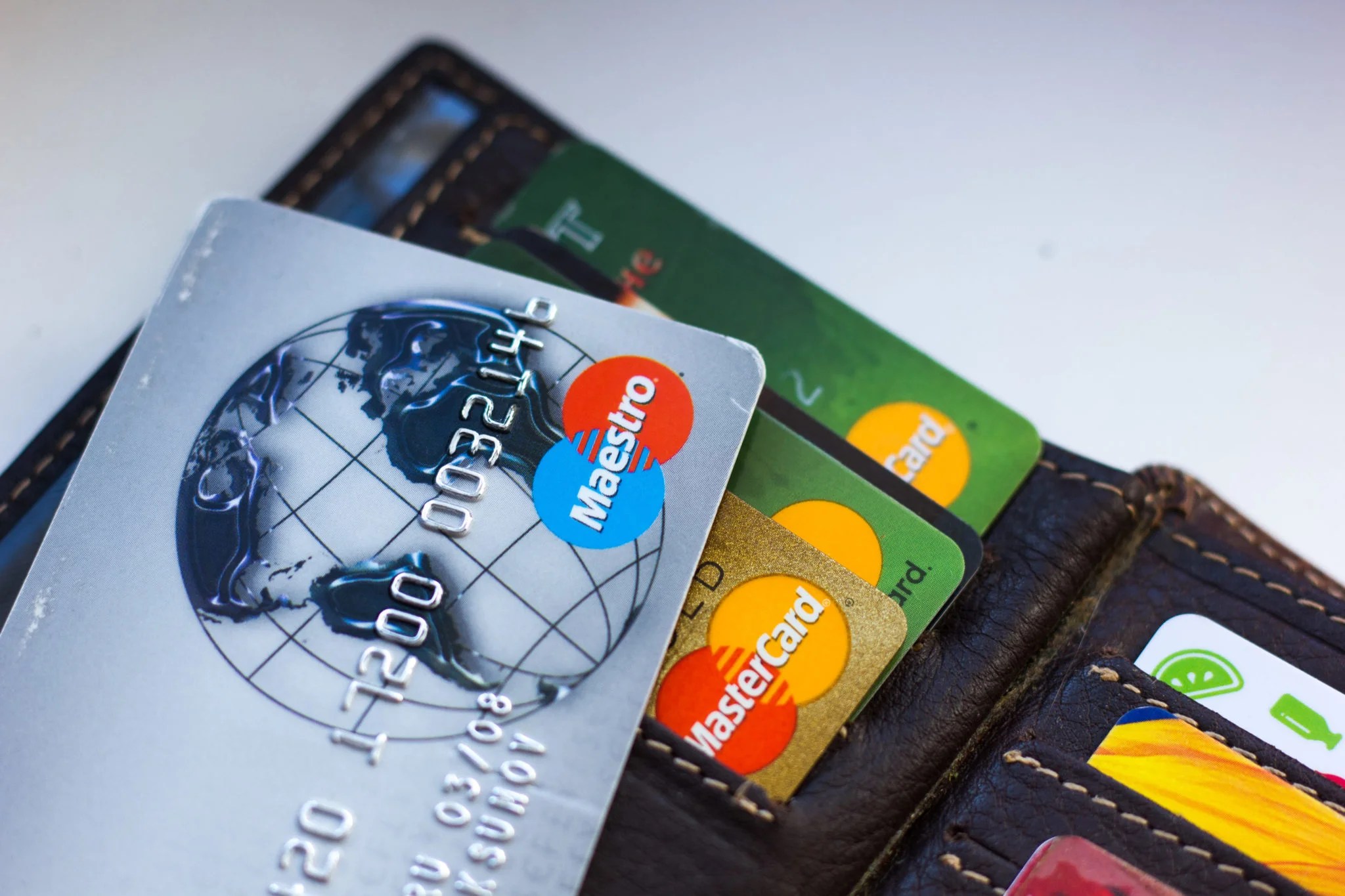 14 Best Mastercard Credit Cards for Rewards & Perks [2023]