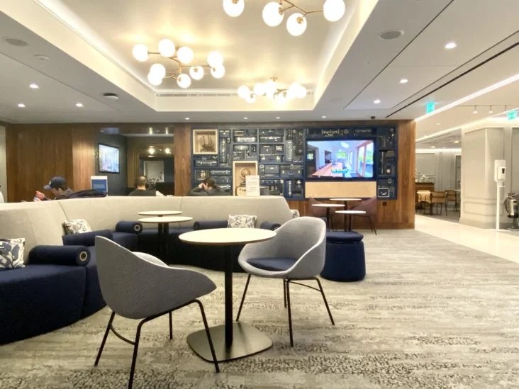 Which Lounges Can I Access with the Amex Platinum? [2023]