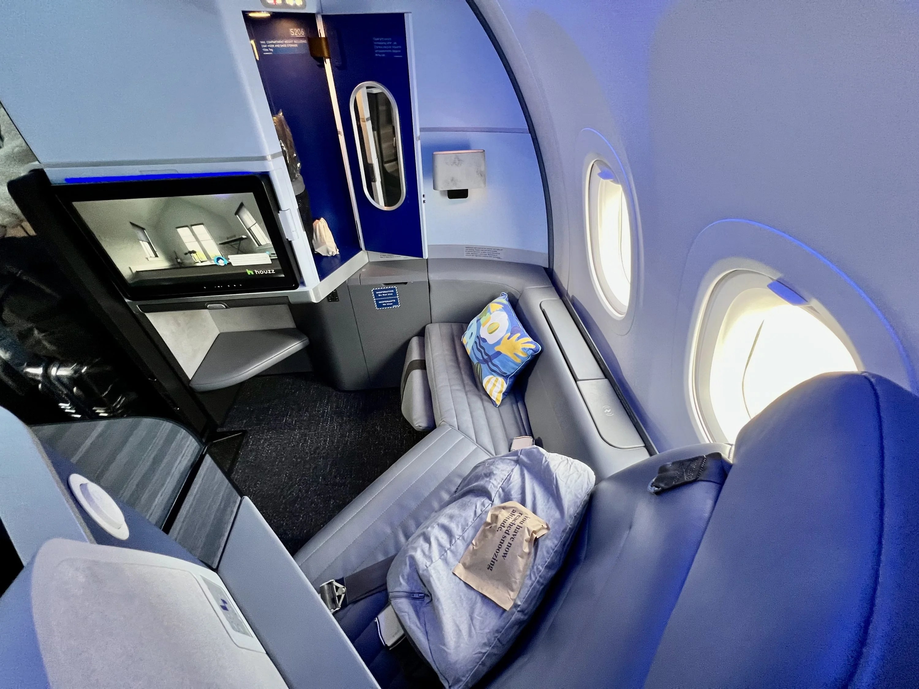 [Deal Alert] U.S. to London From 1,835 RoundTrip in JetBlue Mint