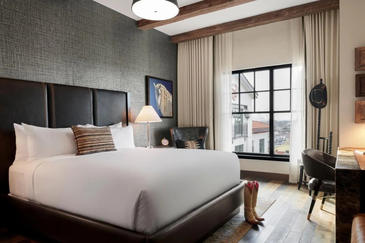 The 10 Best Boutique Hotels in Fort Worth [2022]