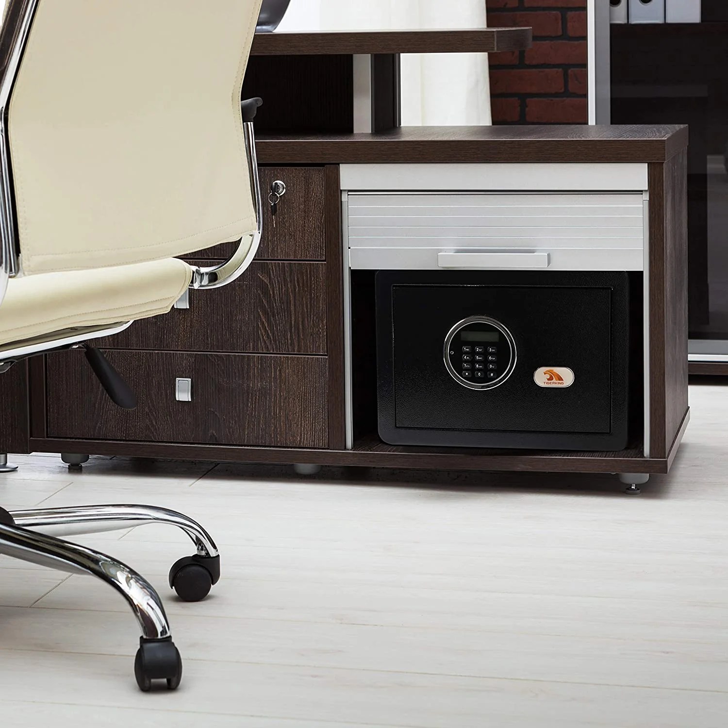 The 10 Best Hotel Safes in 2022 [Secure Your Valuables!]