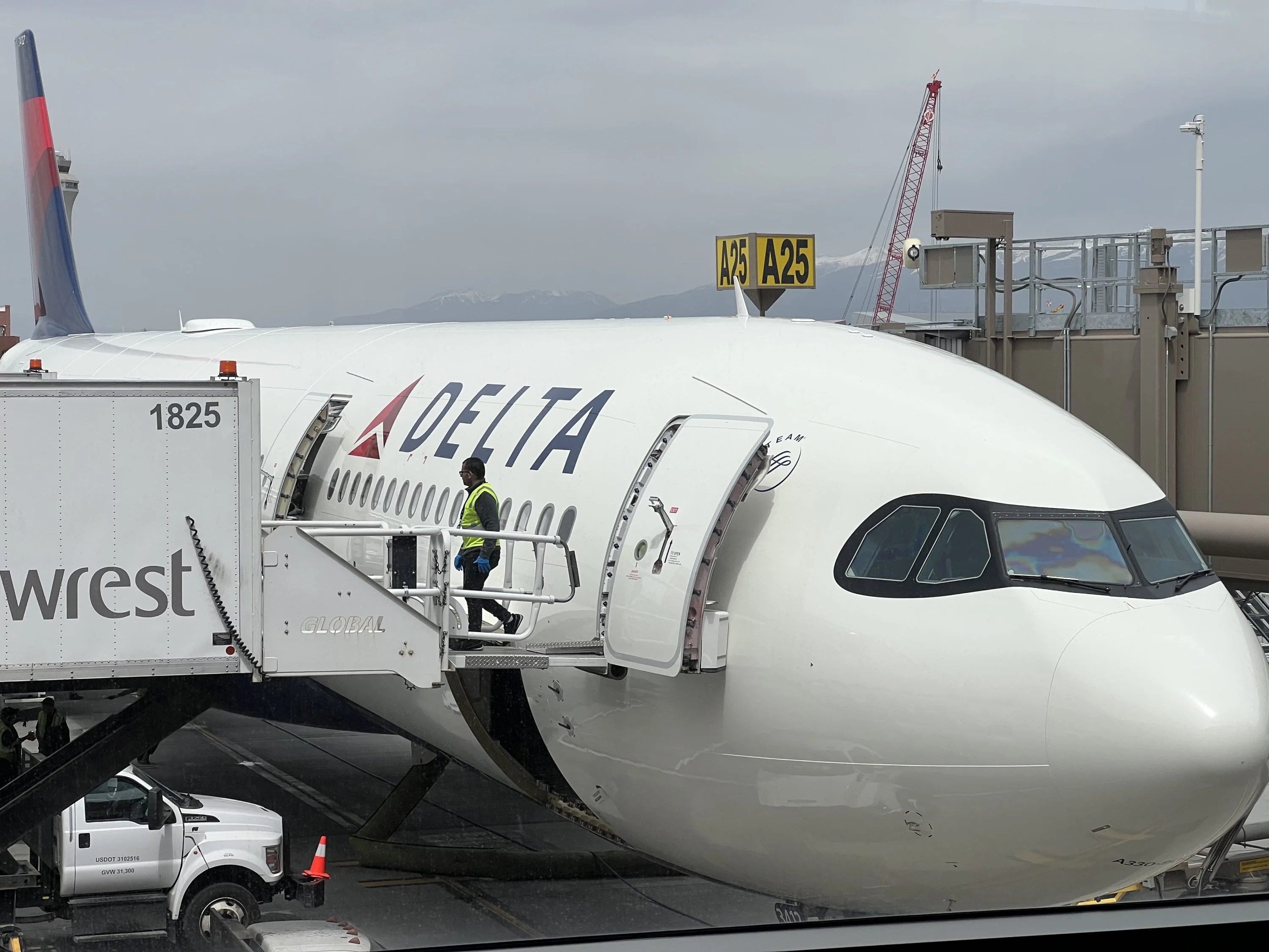 Delta To Restart Orlando (MCO) to Amsterdam (AMS) Service