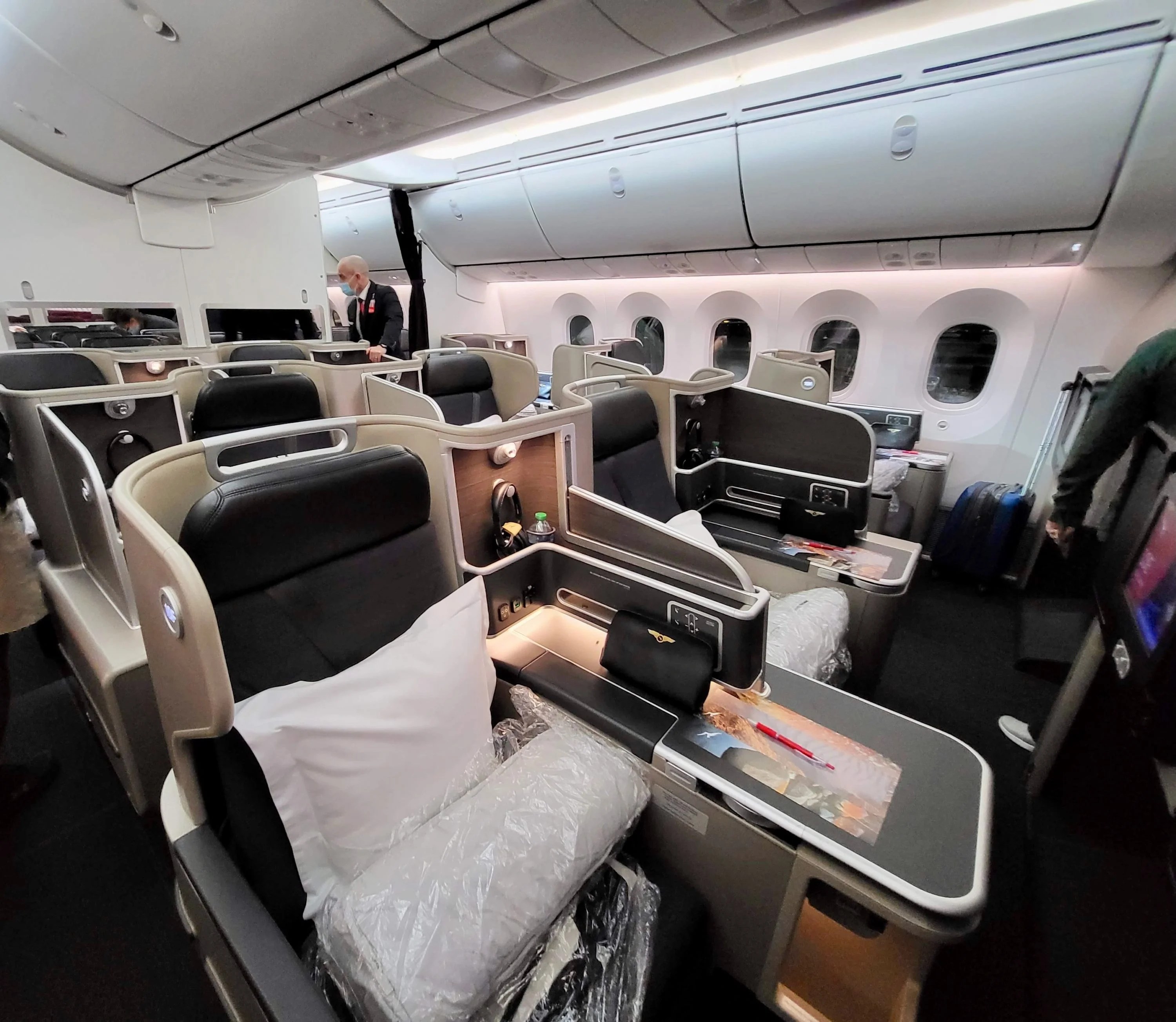 Qantas 7879 Business Class Review May 2022 [LAX to MEL]