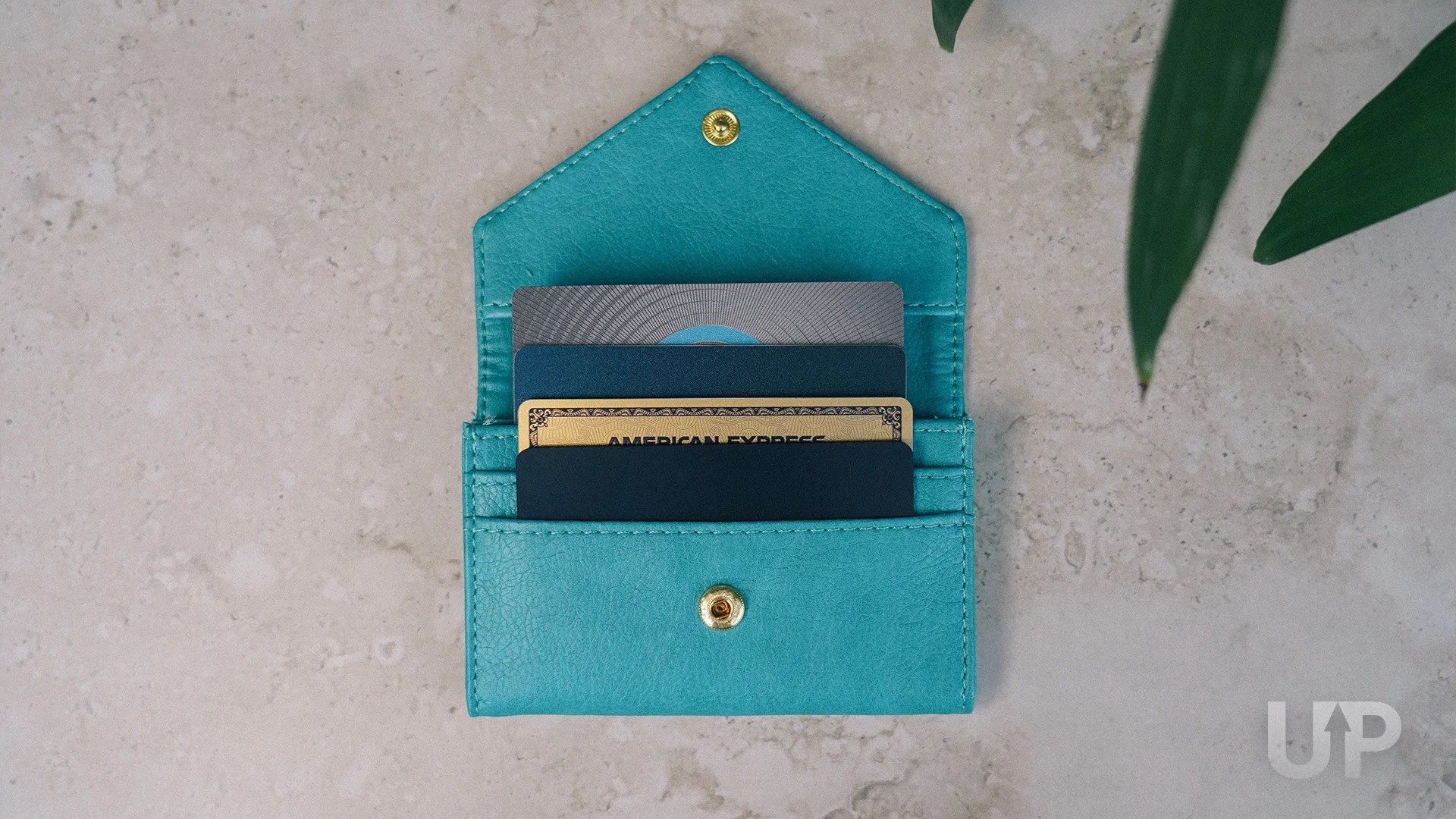 Do Credit Cards Have Routing Numbers & Account Numbers?