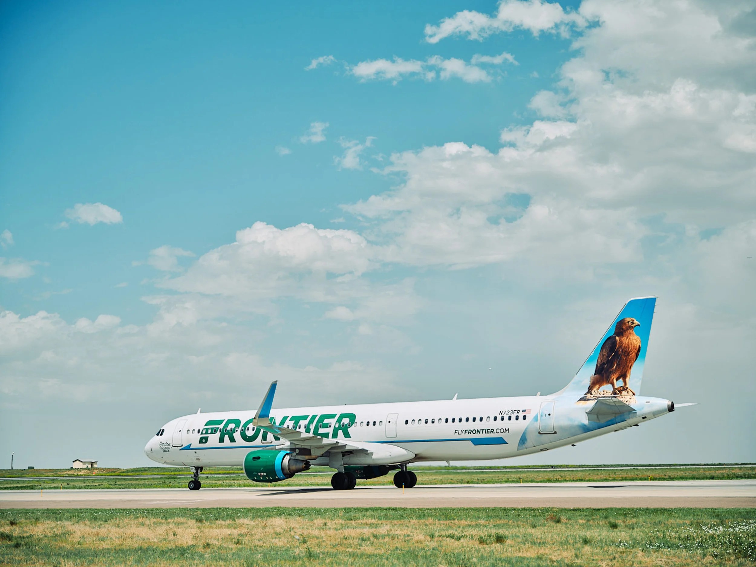 Buy a Frontier Bundle, Get Up to 8,000 Bonus Miles